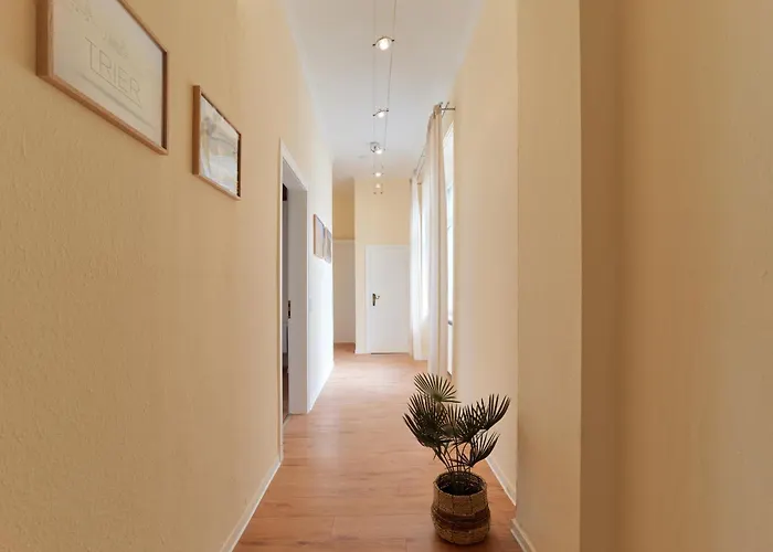 Marx - Geraeumige Im Zentrum Von - Bis 6 Personen, 2 Schlafzimmer, Wlan & Waschmaschine Trier